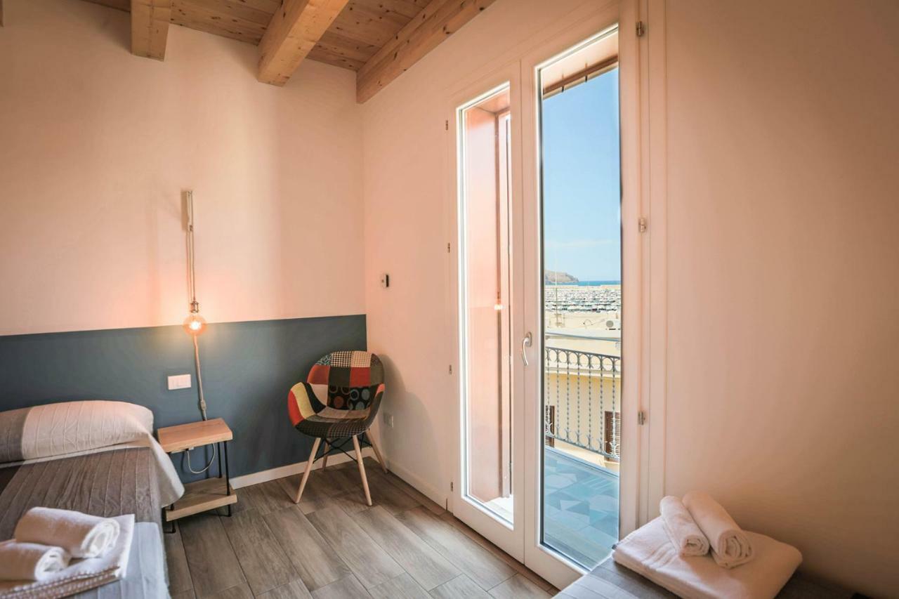 B&B Da Peppa カステッランマーレ・デル・ゴルフォ エクステリア 写真